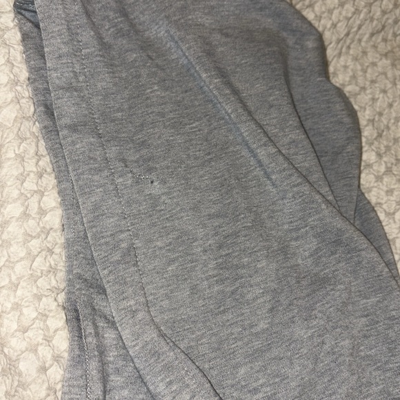 Travis Mathew Scavenger Golf Hoodie XL - Picture 4 of 4